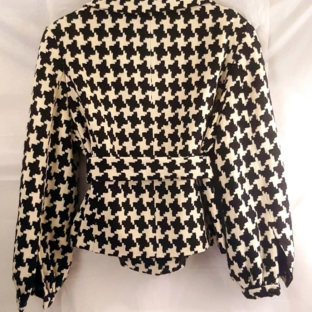 Chadwick's Women Sz 14P Jacket Blazer Bomber Office Houndstooth Belt Button Cuff - Picture 3 of 9